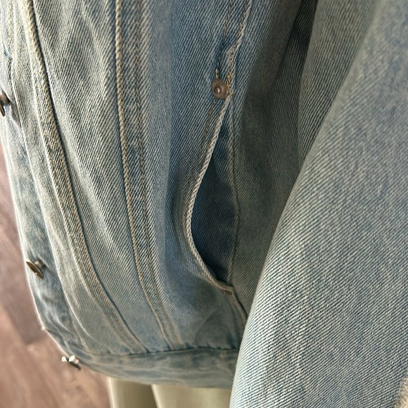 Love Tree Denim Jacket Distressed NWOT - Picture 5 of 15